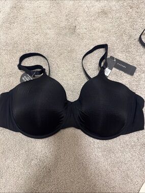 Natori Black Molded Underwire Bra